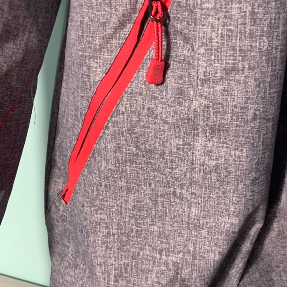 Women’s Zeroxposur Grey/Red 3 in 1 jacket with hood 1 size Medium EUC - Picture 13 of 14